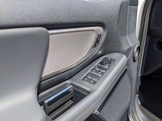 2026 Oxford White Ford Expedition Active RWD SUV