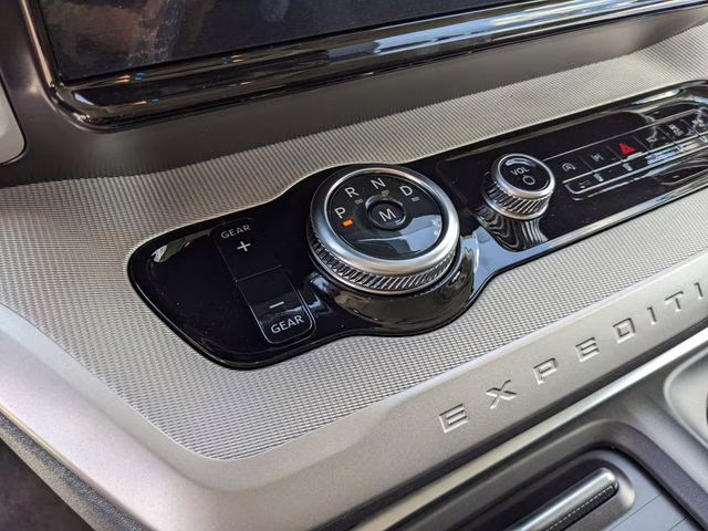 2026 Oxford White Ford Expedition Active RWD SUV