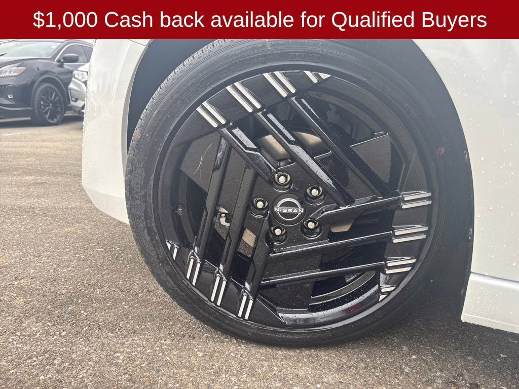 2026 Aspen White/Super Black Nissan Sentra SR FWD Sedan