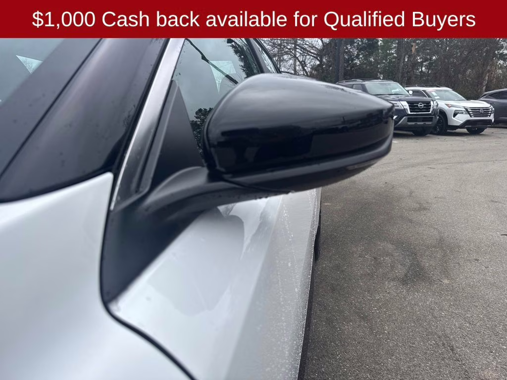 2026 Aspen White/Super Black Nissan Sentra SR FWD Sedan