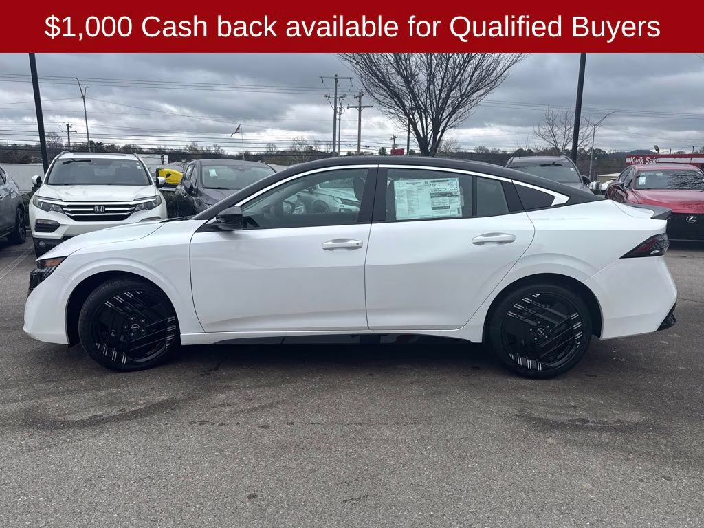 2026 Aspen White/Super Black Nissan Sentra SR FWD Sedan