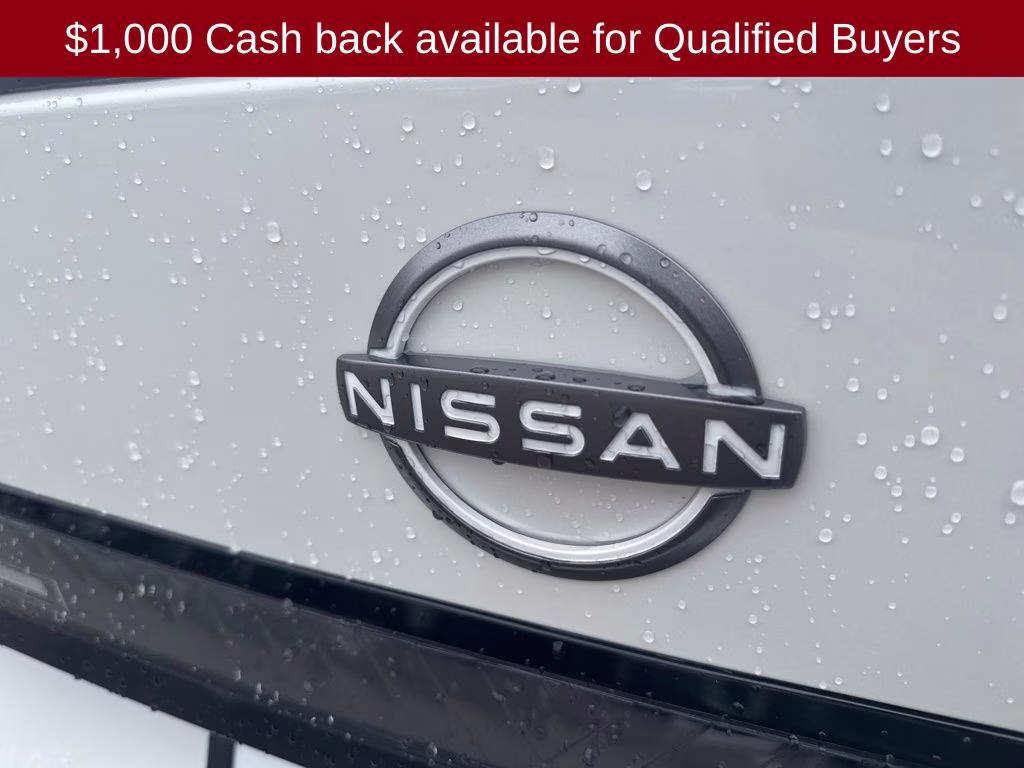 2026 Aspen White/Super Black Nissan Sentra SR FWD Sedan