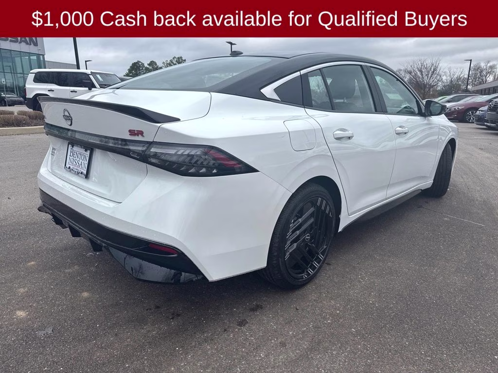 2026 Aspen White/Super Black Nissan Sentra SR FWD Sedan