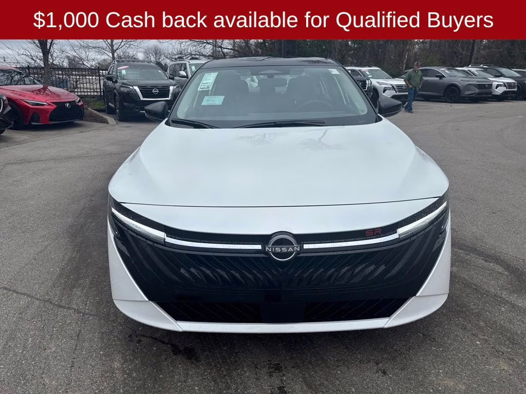 2026 Aspen White/Super Black Nissan Sentra SR FWD Sedan