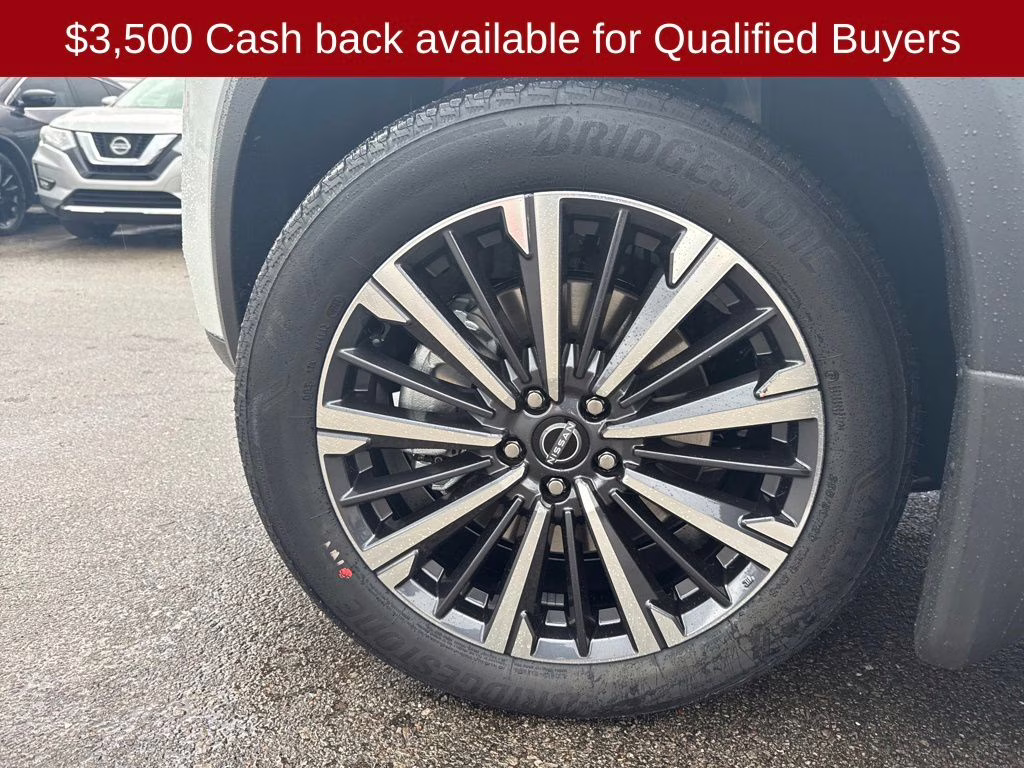 2026 Everest White Pearl Tricoat Nissan Pathfinder Platinum 4X4 SUV