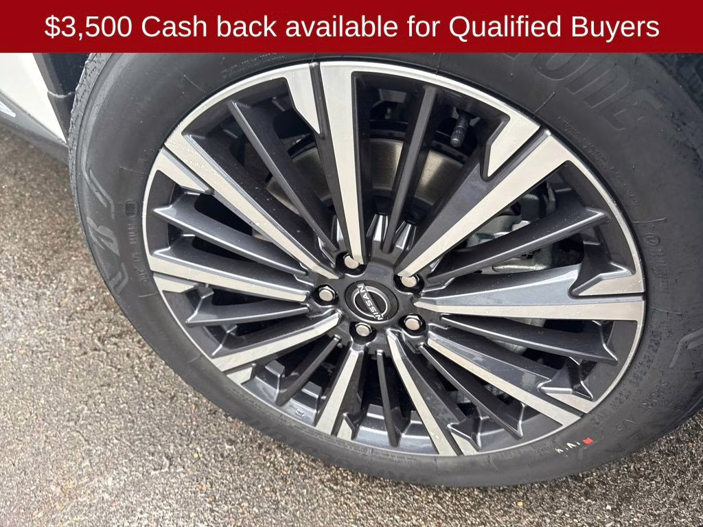 2026 Everest White Pearl Tricoat Nissan Pathfinder Platinum 4X4 SUV