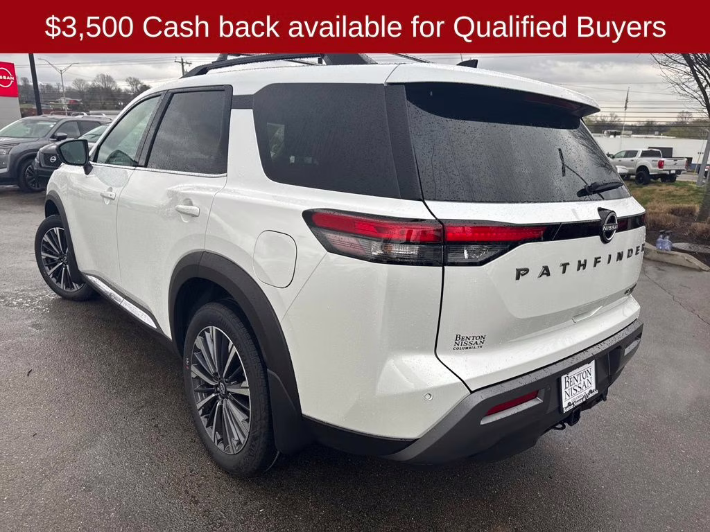 2026 Everest White Pearl Tricoat Nissan Pathfinder Platinum 4X4 SUV