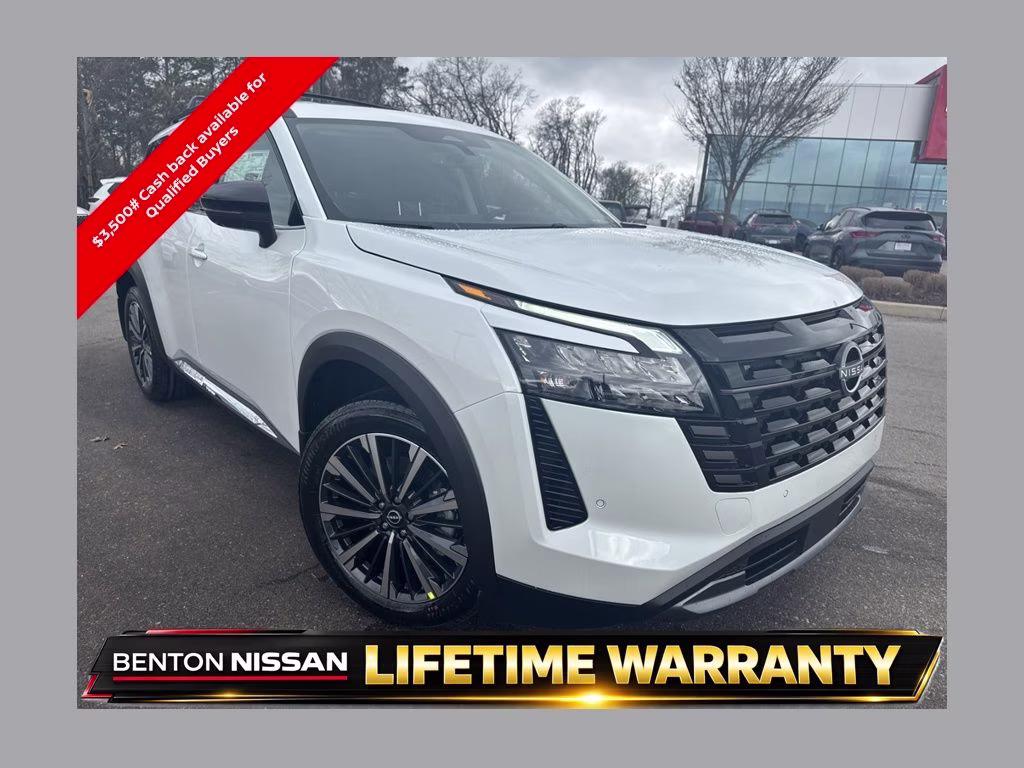 2026 Everest White Pearl Tricoat Nissan Pathfinder Platinum FWD SUV