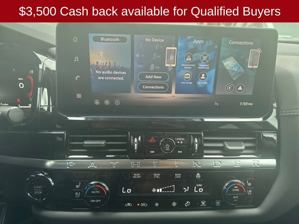 2026 Everest White Pearl Tricoat Nissan Pathfinder Platinum FWD SUV