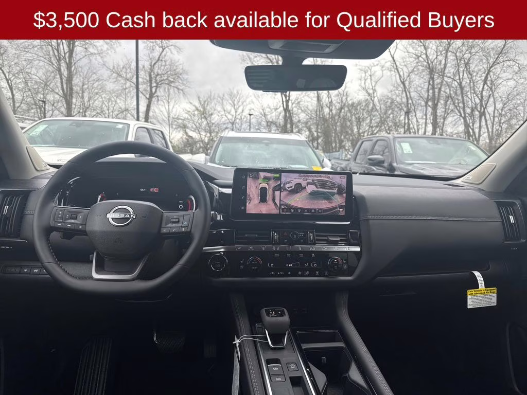 2026 Everest White Pearl Tricoat Nissan Pathfinder Platinum FWD SUV