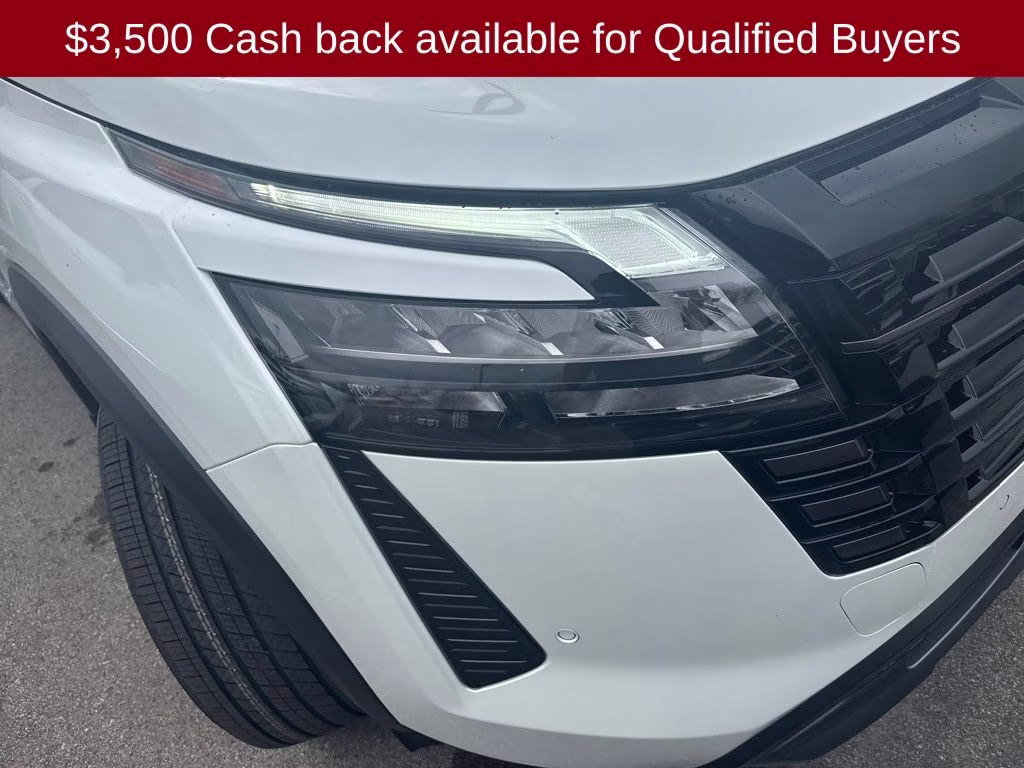2026 Everest White Pearl Tricoat Nissan Pathfinder Platinum FWD SUV