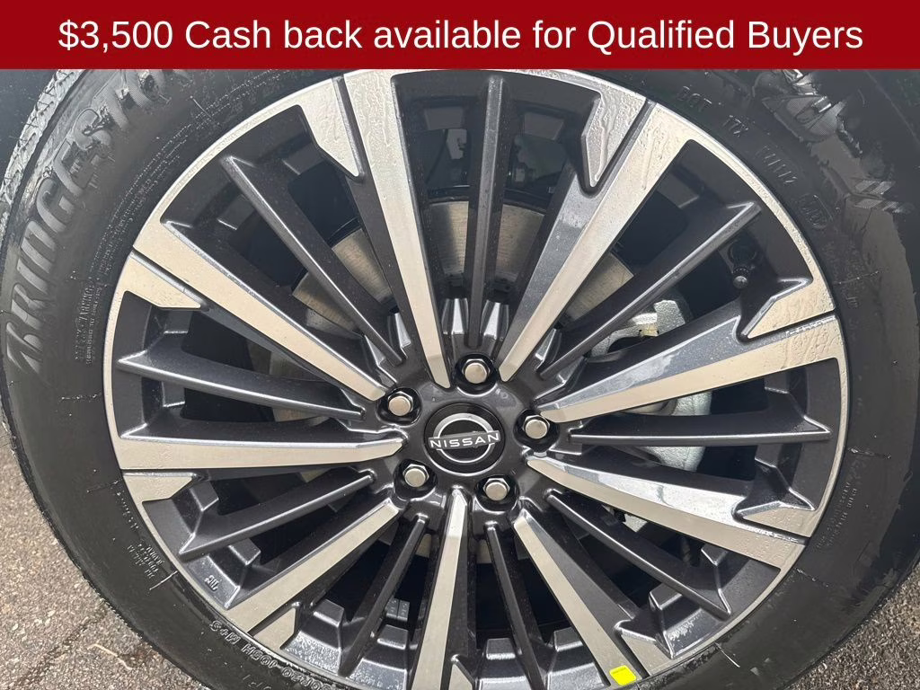 2026 Everest White Pearl Tricoat Nissan Pathfinder Platinum FWD SUV