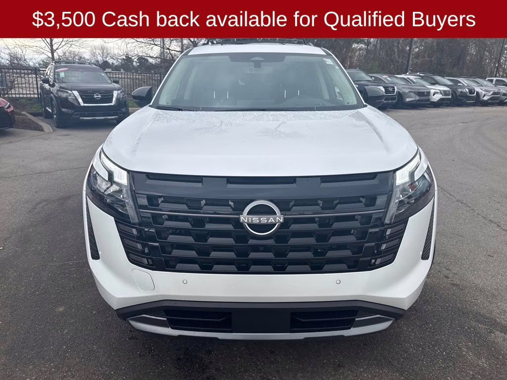 2026 Everest White Pearl Tricoat Nissan Pathfinder Platinum FWD SUV