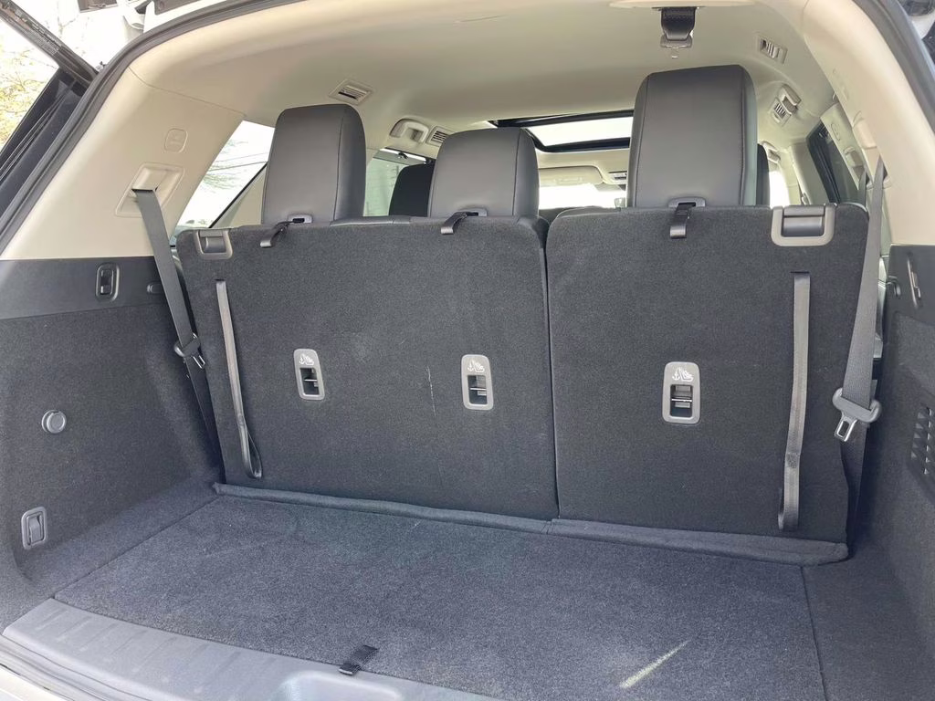 2025 Everest White Pearl Tricoat Nissan Pathfinder Platinum FWD SUV