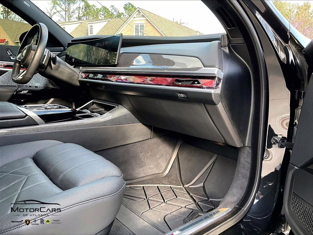 2023 Black Sapphire Metallic BMW 7 Series 760i xDrive AWD Sedan