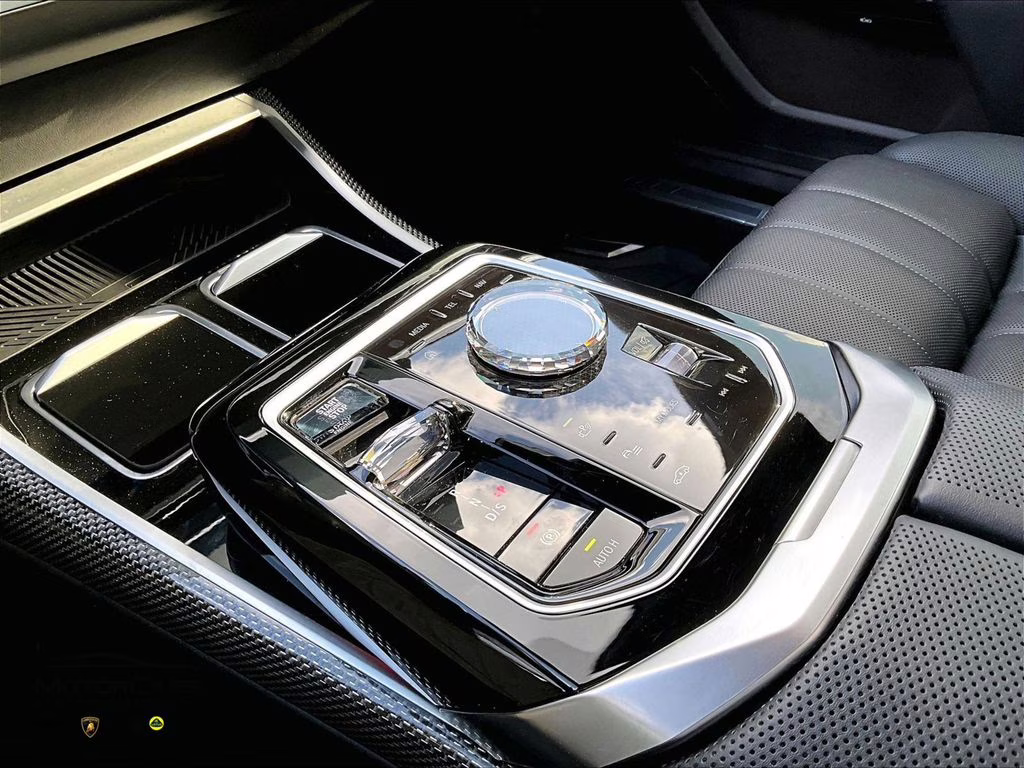 2023 Black Sapphire Metallic BMW 7 Series 760i xDrive AWD Sedan