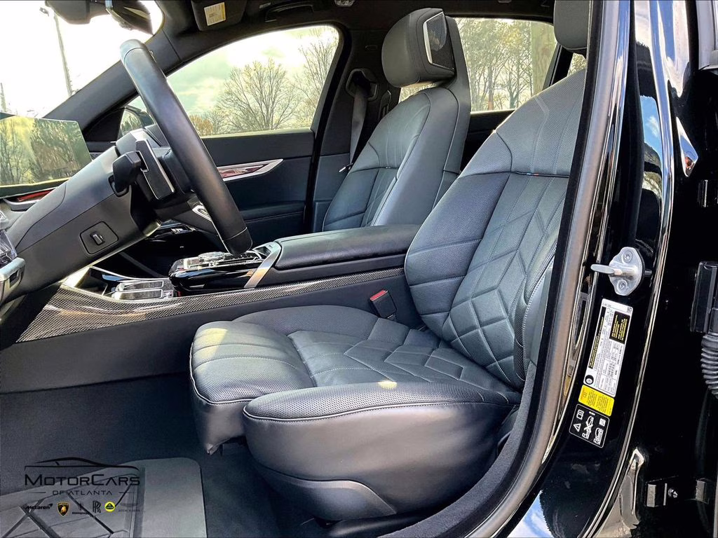 2023 Black Sapphire Metallic BMW 7 Series 760i xDrive AWD Sedan