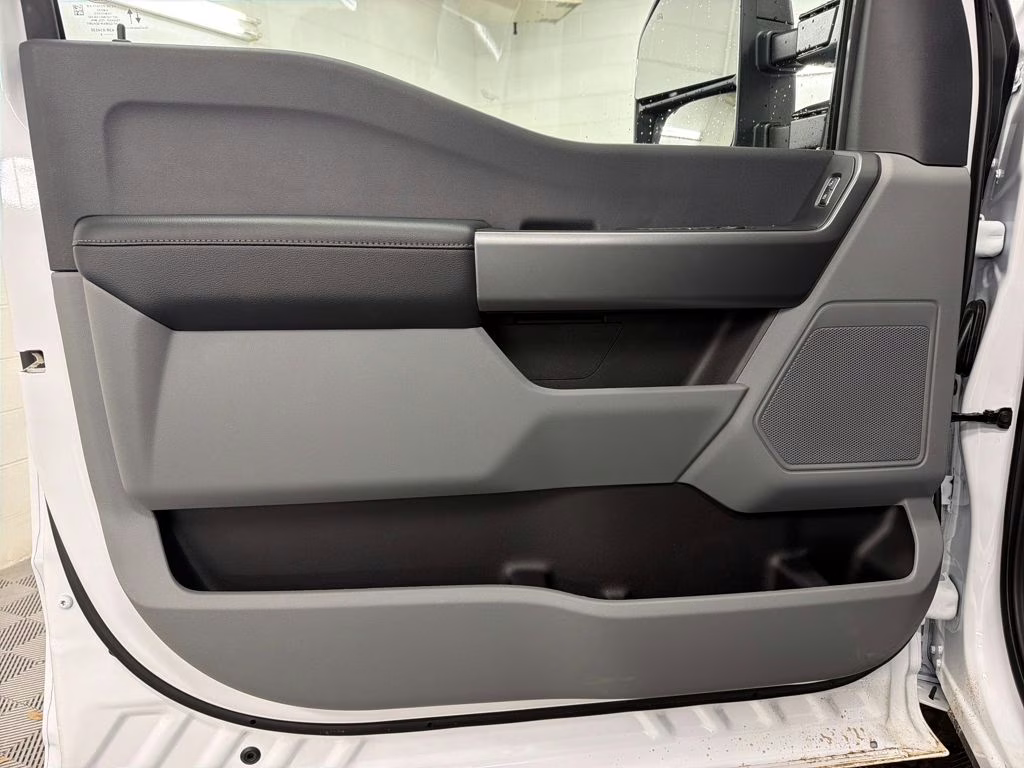 2026 OXFORD WHITE Ford Super Duty F-250 SRW STX 4X4 Truck