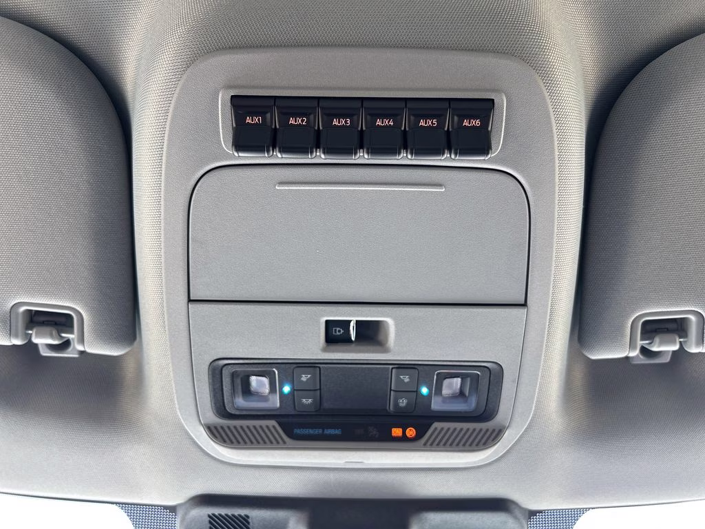 2026 Oxford White Ford Super Duty F-250 SRW XL 4X4 Truck