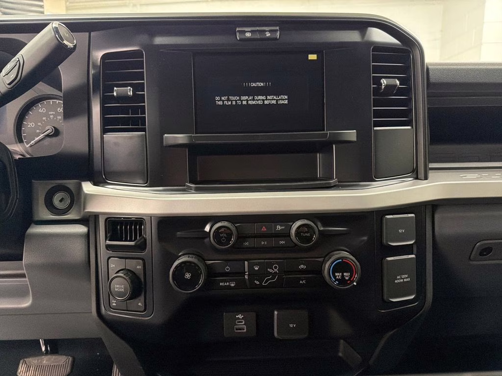 2026 OXFORD WHITE Ford Super Duty F-250 SRW STX 4X4 Truck