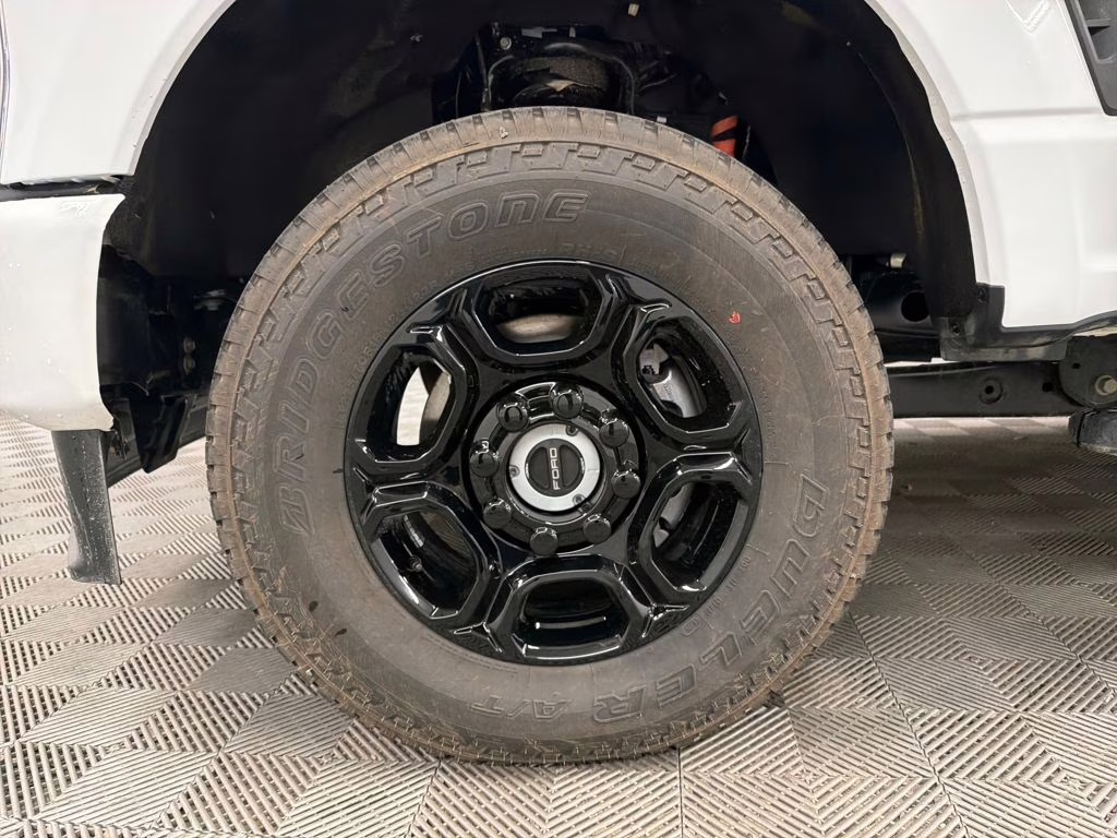 2026 OXFORD WHITE Ford Super Duty F-250 SRW STX 4X4 Truck