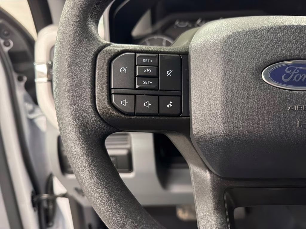 2026 OXFORD WHITE Ford Super Duty F-250 SRW STX 4X4 Truck