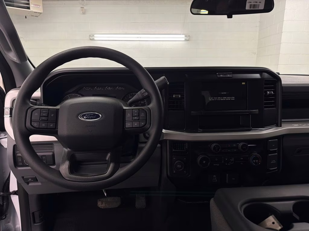 2026 OXFORD WHITE Ford Super Duty F-250 SRW STX 4X4 Truck