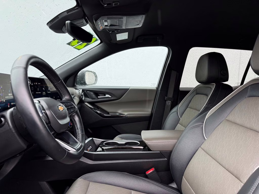 2025 Mosaic Black Metallic Chevrolet Equinox LT AWD SUV