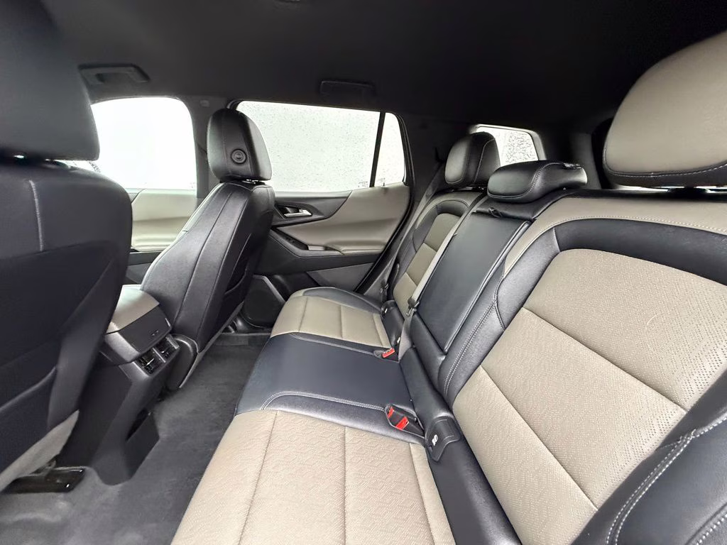 2025 Mosaic Black Metallic Chevrolet Equinox LT AWD SUV