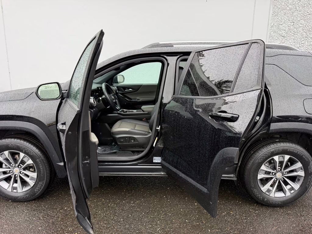 2025 Mosaic Black Metallic Chevrolet Equinox LT AWD SUV