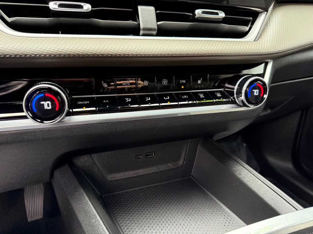 2025 Mosaic Black Metallic Chevrolet Equinox LT AWD SUV