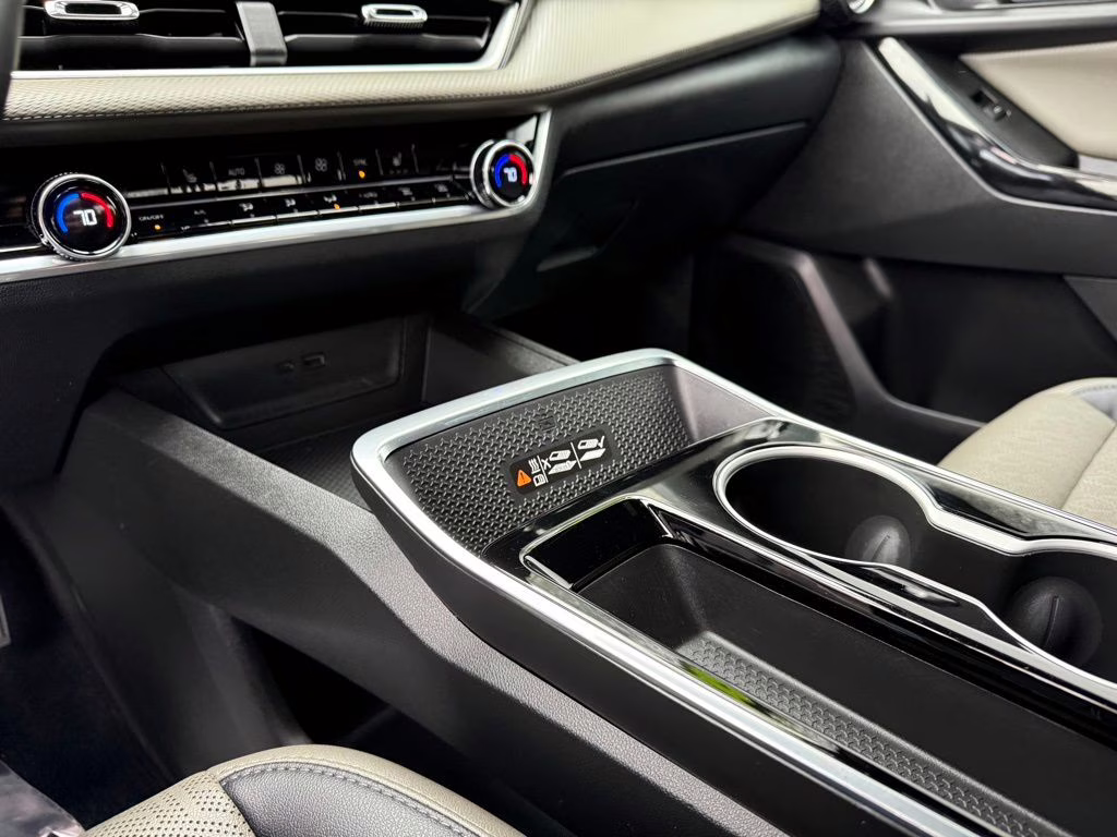 2025 Mosaic Black Metallic Chevrolet Equinox LT AWD SUV