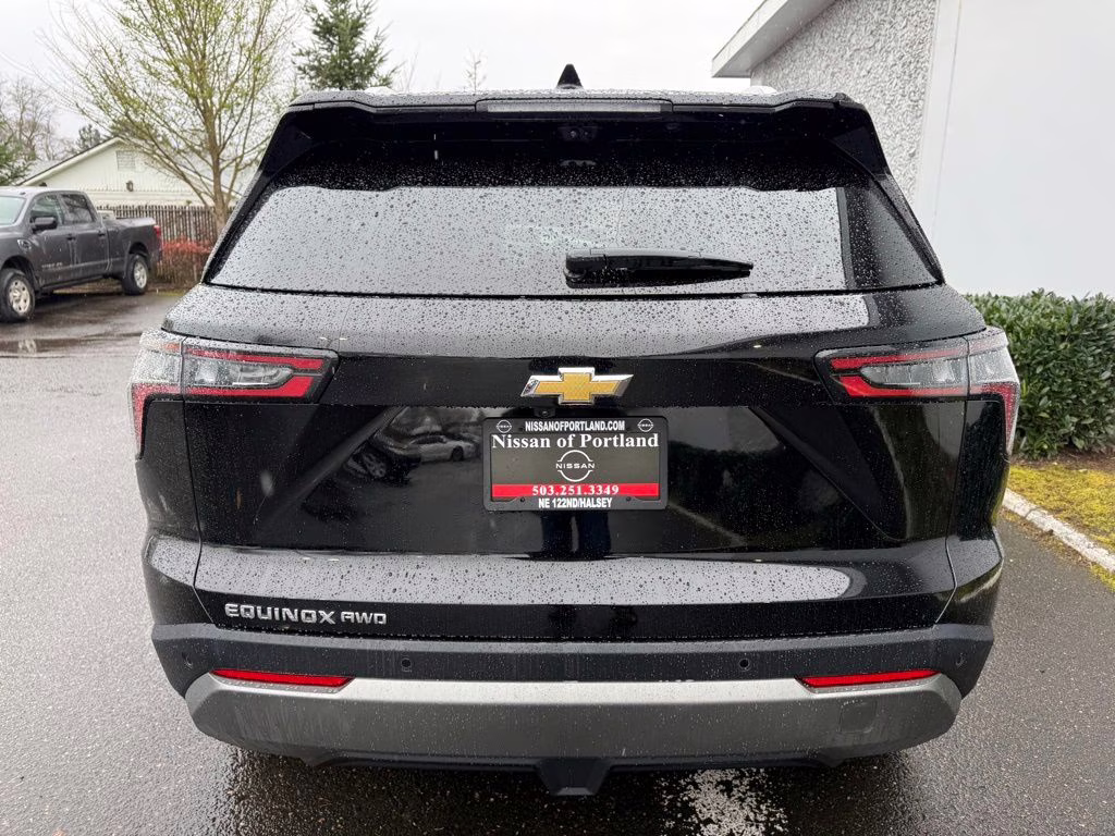 2025 Mosaic Black Metallic Chevrolet Equinox LT AWD SUV