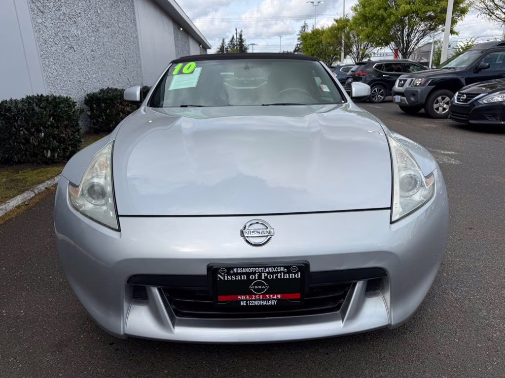 2010 Brilliant Silver Metallic Nissan 370Z Base RWD Convertible