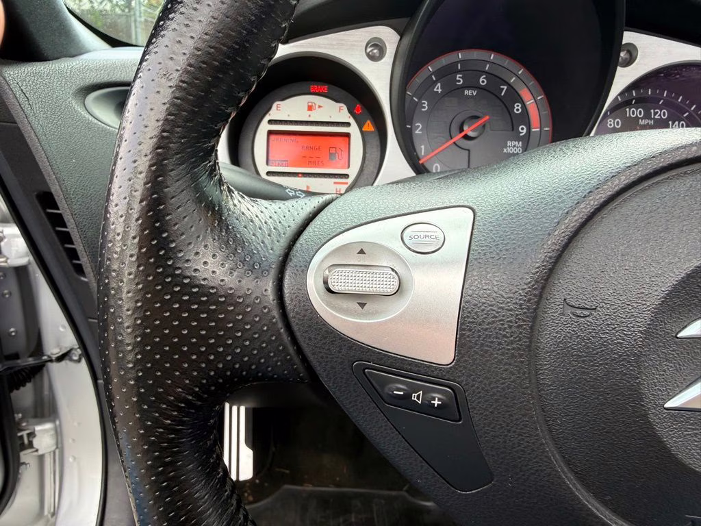 2010 Brilliant Silver Metallic Nissan 370Z Base RWD Convertible