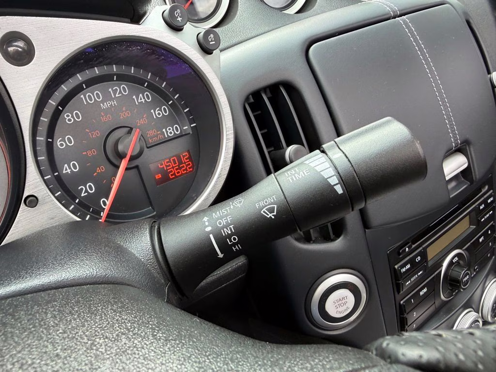 2010 Brilliant Silver Metallic Nissan 370Z Base RWD Convertible