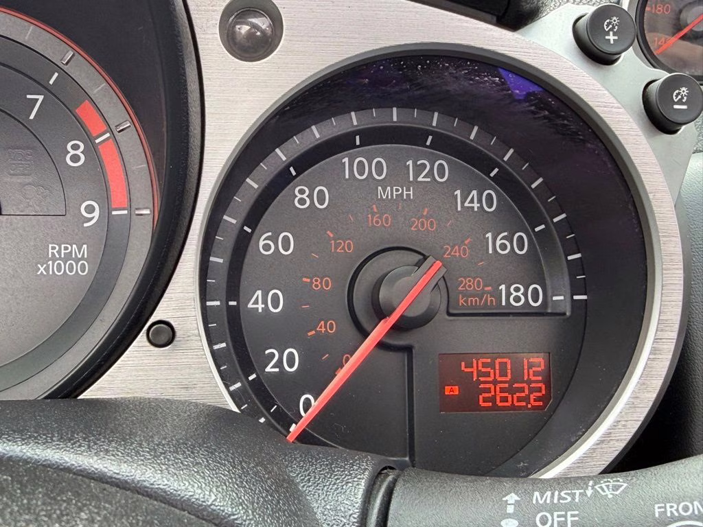 2010 Brilliant Silver Metallic Nissan 370Z Base RWD Convertible