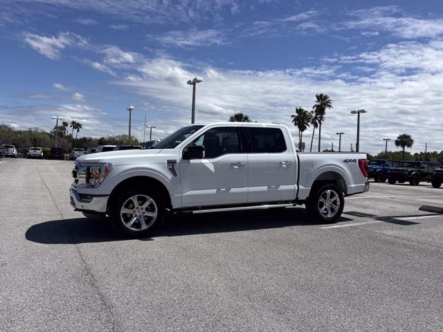 2022 Oxford White Ford F-150 XLT 4X4 Truck