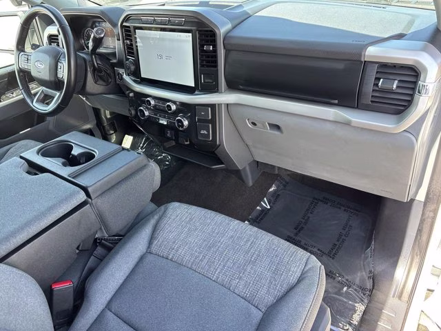 2022 Oxford White Ford F-150 XLT 4X4 Truck
