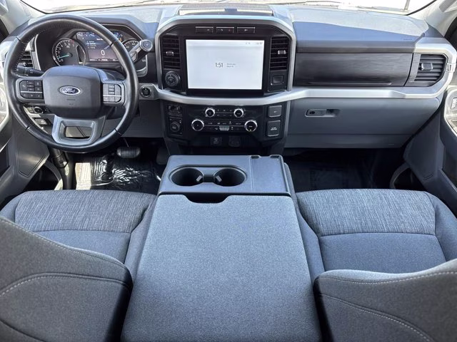 2022 Oxford White Ford F-150 XLT 4X4 Truck