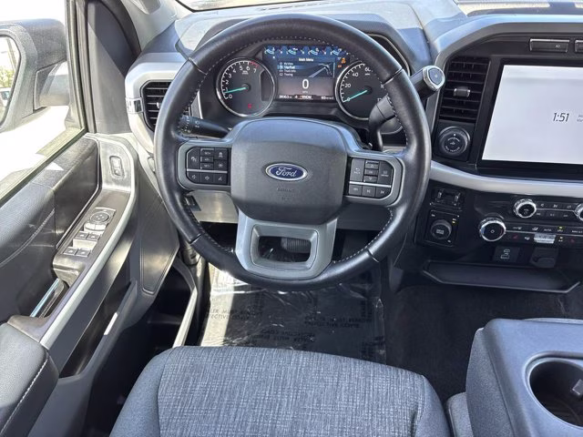 2022 Oxford White Ford F-150 XLT 4X4 Truck