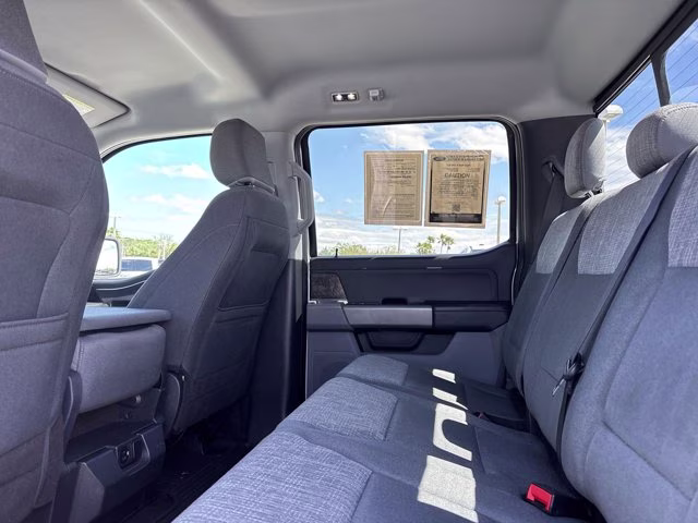 2022 Oxford White Ford F-150 XLT 4X4 Truck