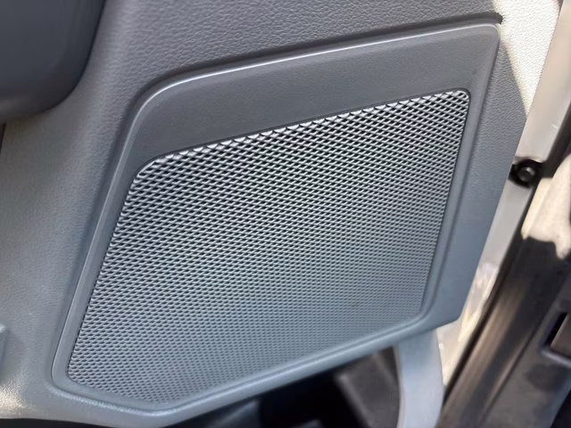 2022 Oxford White Ford F-150 XLT 4X4 Truck