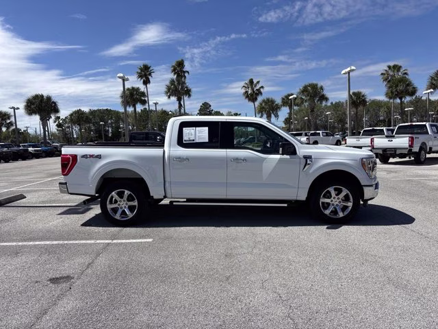 2022 Oxford White Ford F-150 XLT 4X4 Truck