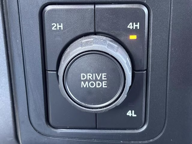 2022 Oxford White Ford F-150 XLT 4X4 Truck