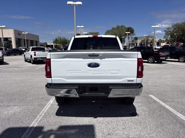 2022 Oxford White Ford F-150 XLT 4X4 Truck