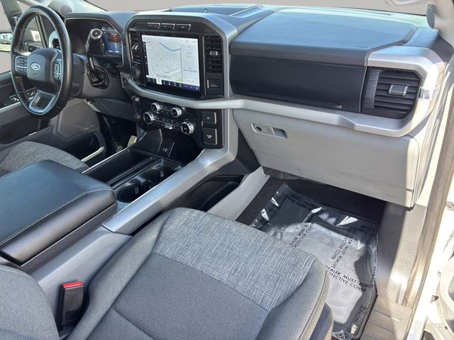 2023 Oxford White Ford F-150 XLT 4X4 Truck