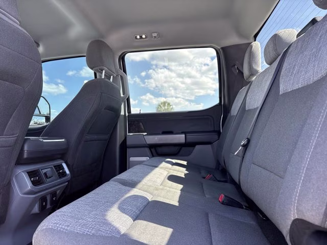 2023 Oxford White Ford F-150 XLT 4X4 Truck