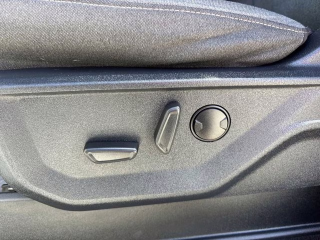 2023 Oxford White Ford F-150 XLT 4X4 Truck