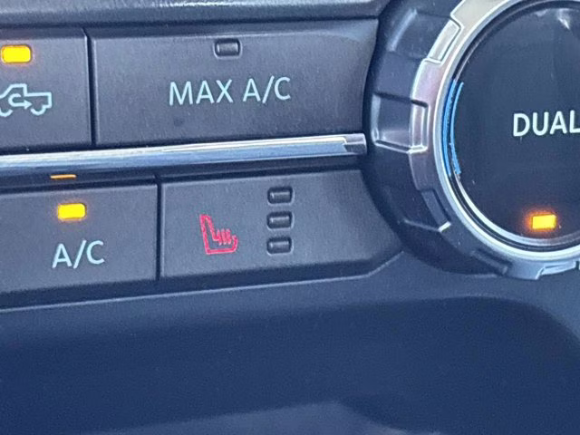 2023 Oxford White Ford F-150 XLT 4X4 Truck